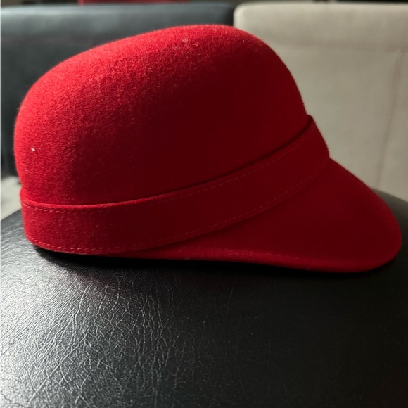WOOL RED CAP - Picture 3 of 4